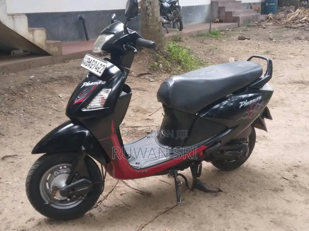 Hero Pleasure 2013 Motorbike (Used)