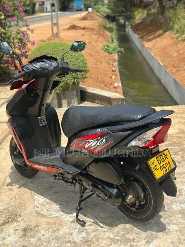 Honda Dio 2017 Motorbike (Used)