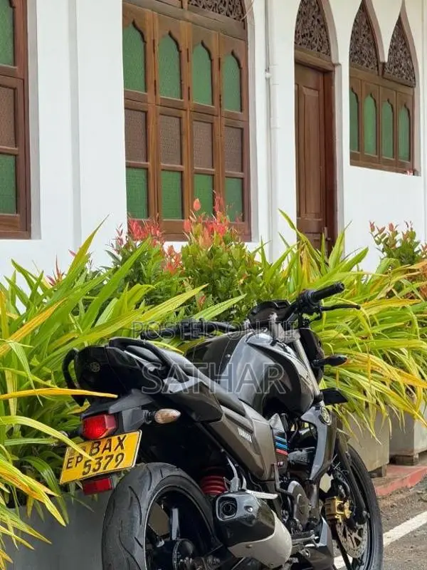 Yamaha FZ 2014 Motorbike (Used)