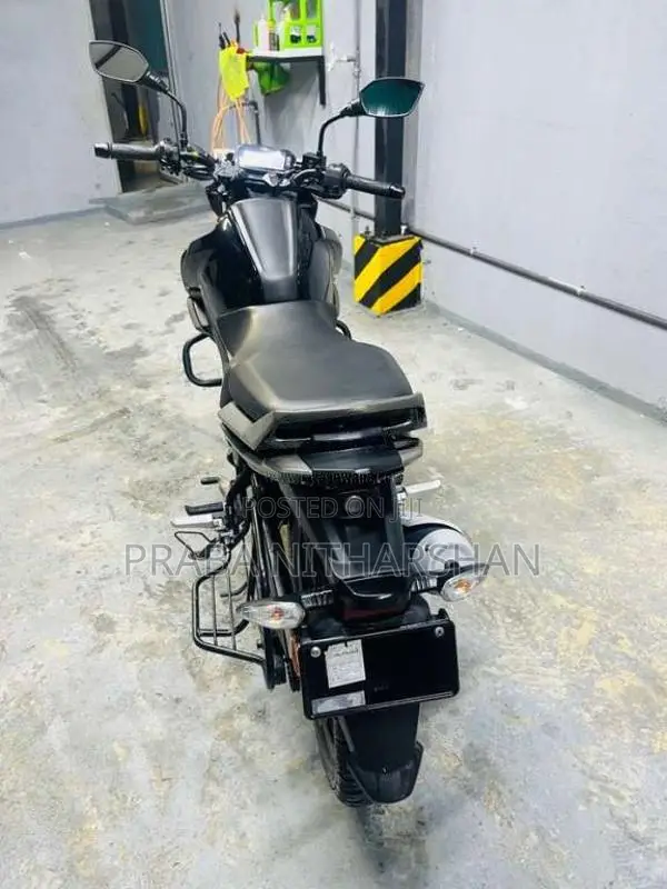 TVS Raider 2025 Motorbike (Used)