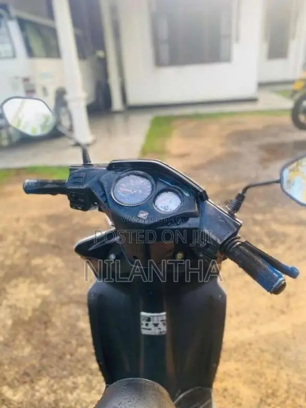 Honda Dio 2015 Motorbike (Used)