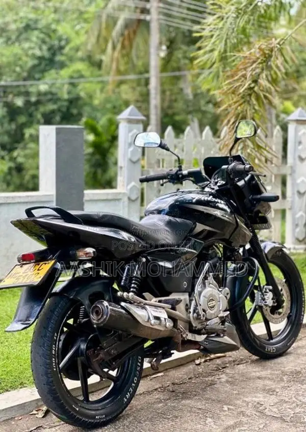 Bajaj Pulsar 150 2015 Motorbike (Used)