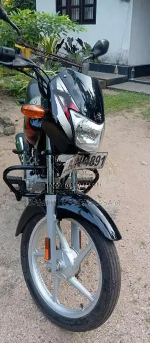 Bajaj CT-100 2025 motorcycle (Used)