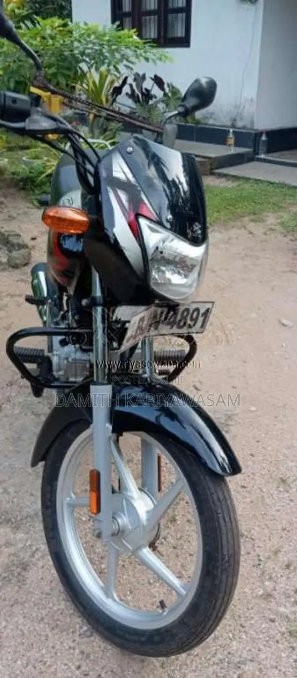Bajaj CT-100 2025 motorcycle (Used)