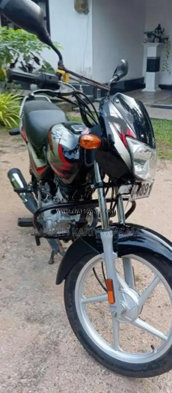 Bajaj CT-100 2025 motorcycle (Used)