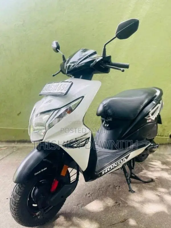 Honda Dio 2016 Motorbike (Used)