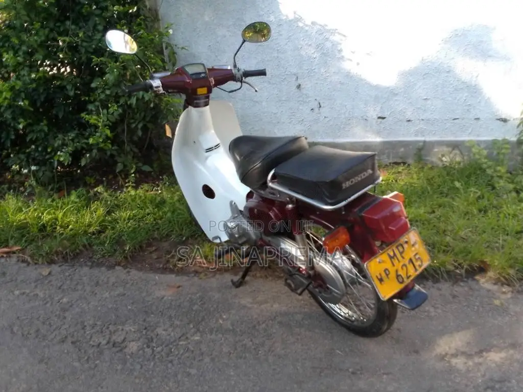 Honda Super Cub Custom 50 Japan 2005 Motorbike (Used)