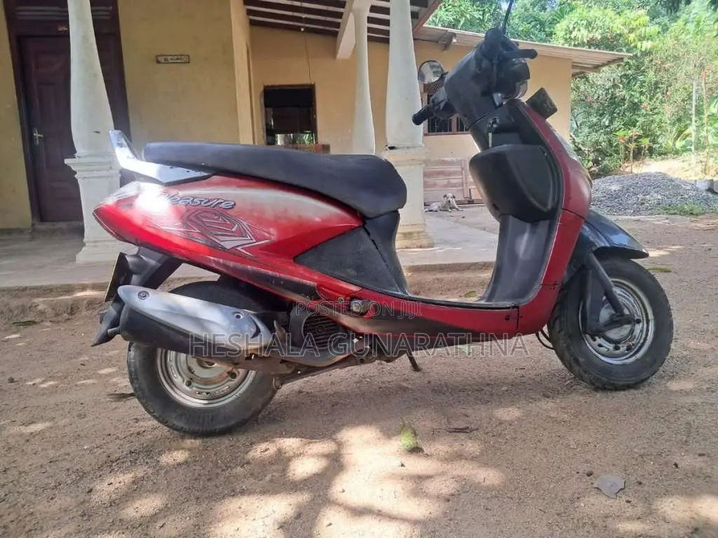 Hero Pleasure 2010 motorcycle (Used)