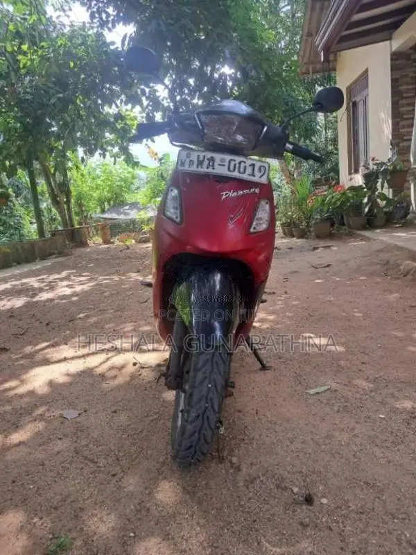Hero Pleasure 2010 motorcycle (Used)