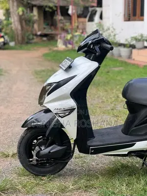 Honda Dio 2015 Motorbike (Used)
