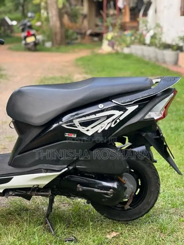 Honda Dio 2015 Motorbike (Used)