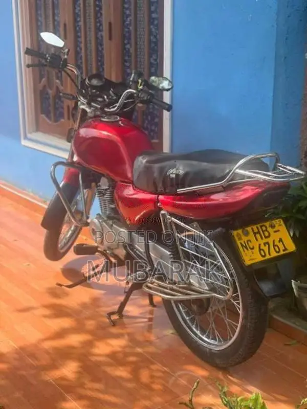 Bajaj Caliber 2003 Motorbike (Used)