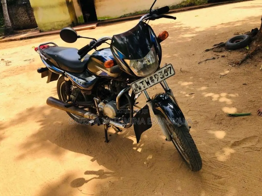 Bajaj CT-100 2010 Motorbike (Used)
