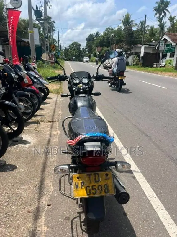Bajaj Platina 2007 Motorbike (Used)