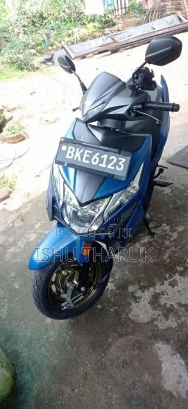 Honda Dio 2025 Motorbike (Used)