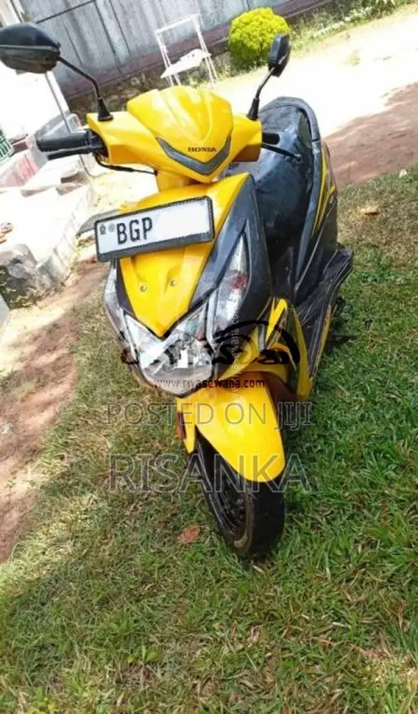 Honda Dio 2017 Motorbike (Used)