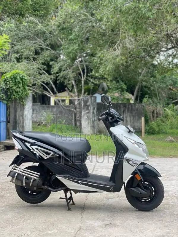Honda Dio 2016 Motorbike (Used)