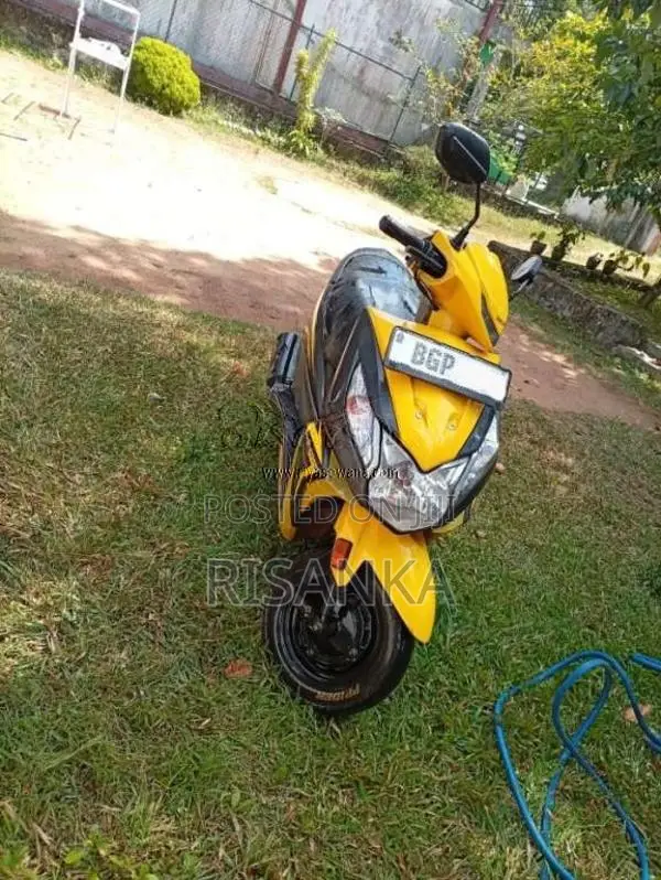 Honda Dio 2017 Motorbike (Used)