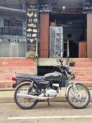 Yamaha RX 100 2005 Motorbike (Used)