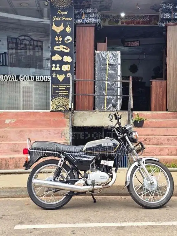 Yamaha RX 100 2005 Motorbike (Used)