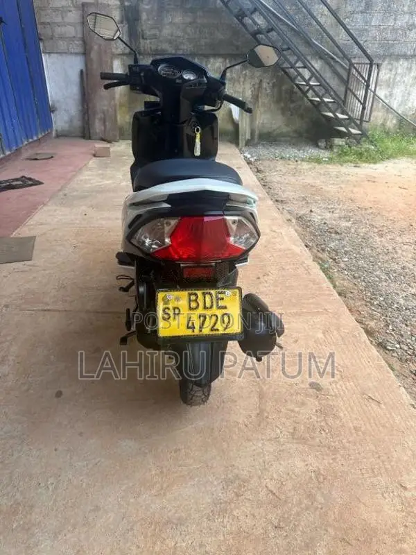 Honda Dio 2016 Motorbike (Used)