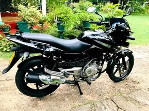 Bajaj Pulsar 150 2015 Motorbike (Used)