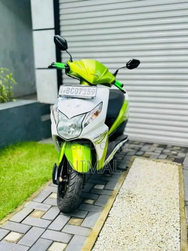 Honda Dio 2015 Motorbike (Used)