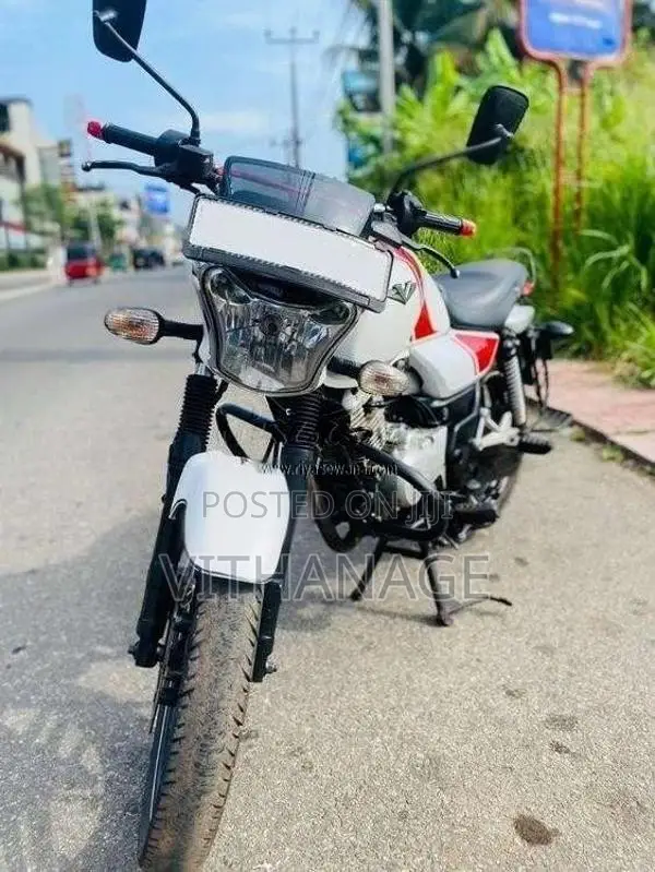 Bajaj V15 2018 Motorbike (Used)