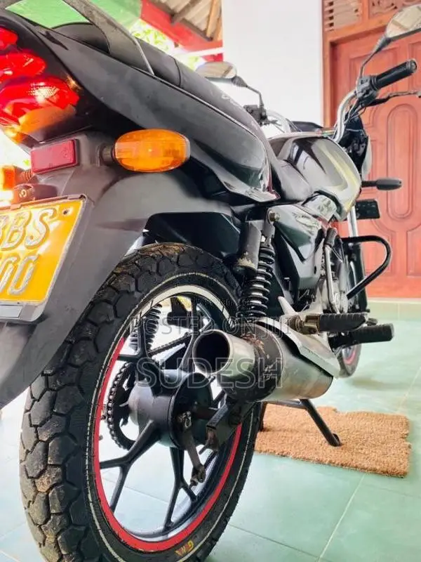 Bajaj Discover 100m 2015 Motorbike (Used)