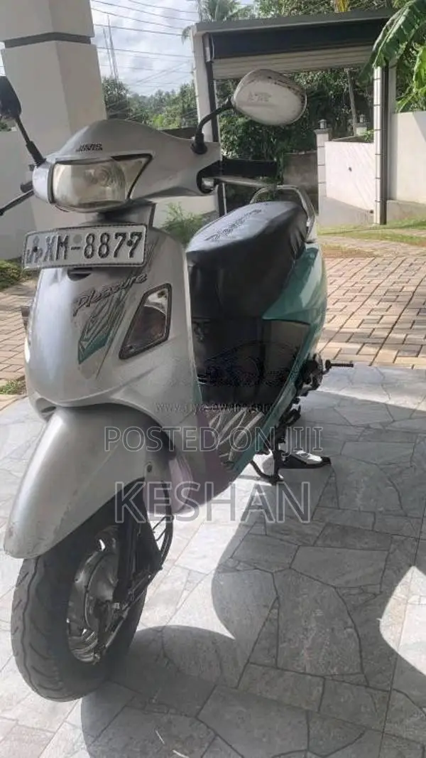 Hero Pleasure 2011 Motorbike (Used)