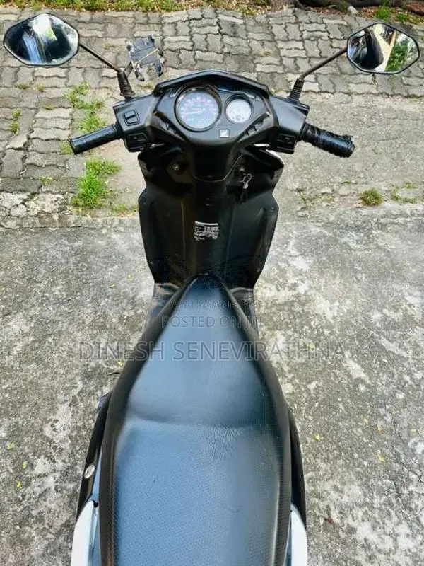 Honda Dio 2015 Motorbike (Used)