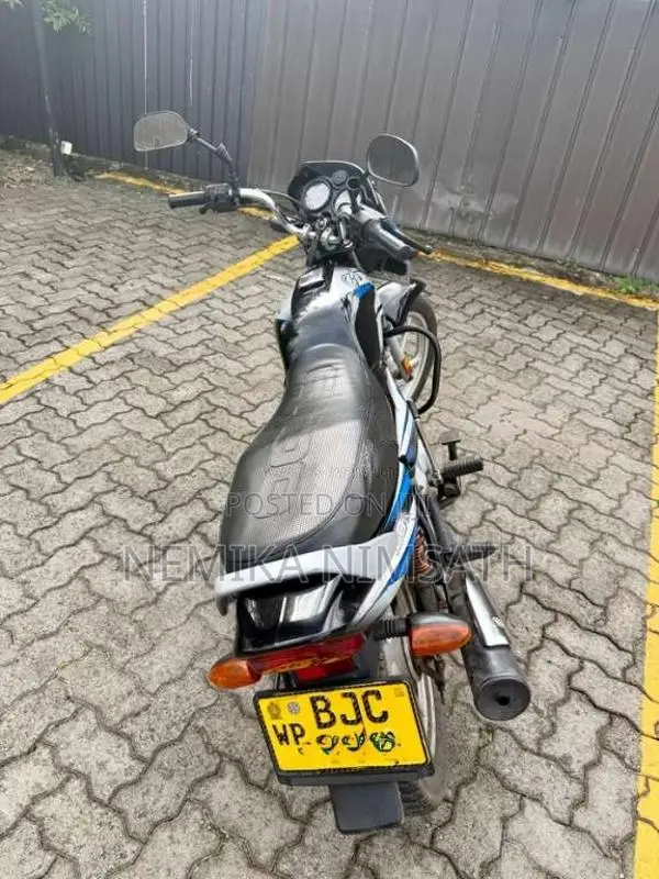 Bajaj CT-100 2022 Motorbike (Used)