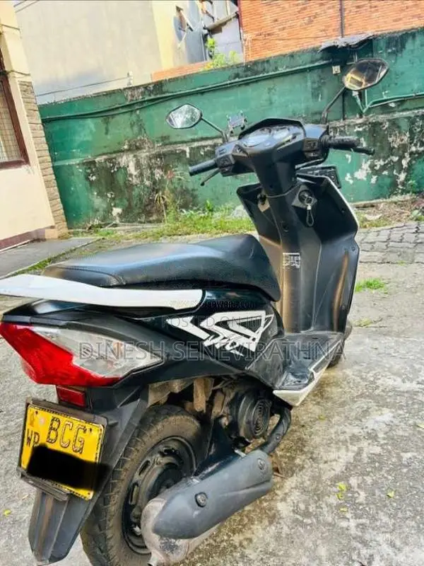 Honda Dio 2015 Motorbike (Used)
