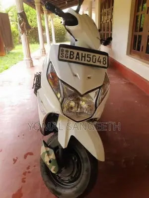 Honda Dio 2013 Motorbike (Used)