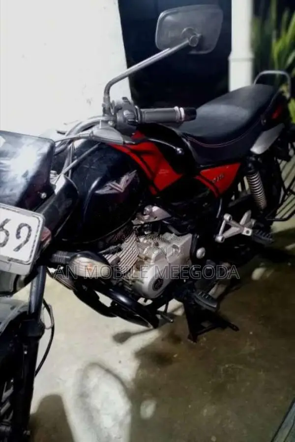 Bajaj V15 2016 Motorbike (Used)