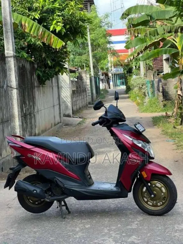 Honda Dio 2025 Motorbike (Used)