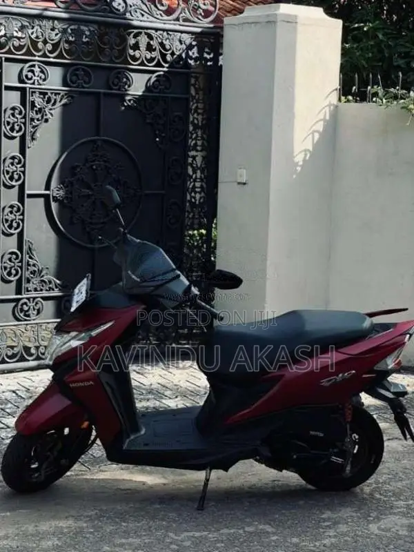 Honda Dio 2025 Motorbike (Used)