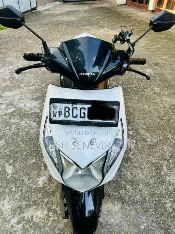 Honda Dio 2015 Motorbike (Used)