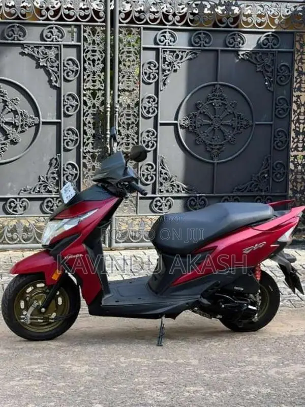 Honda Dio 2025 Motorbike (Used)