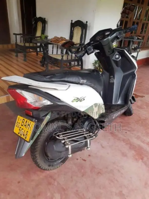 Honda Dio 2013 Motorbike (Used)