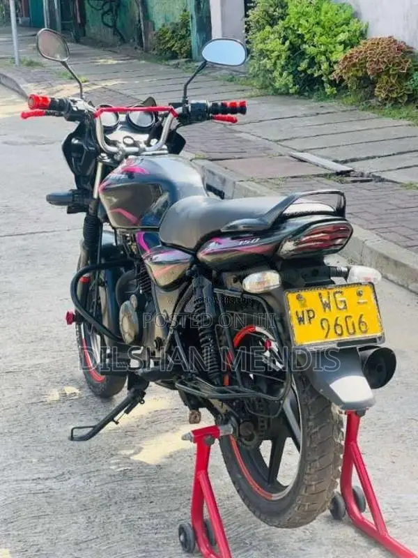 Bajaj Discover 2011 Motorbike (Used)