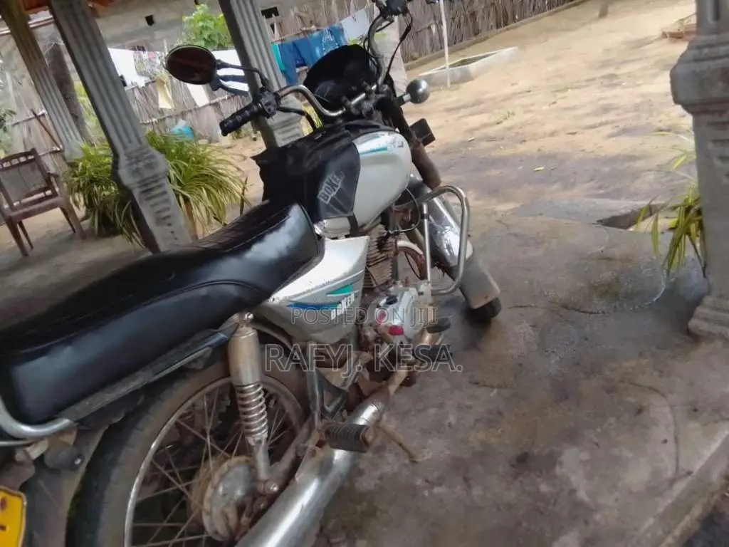 Bajaj Boxer 2010 Motorbike Unregistered (Recondition)