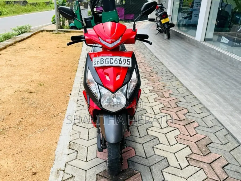 Honda Dio 2018 Motorbike (Used)