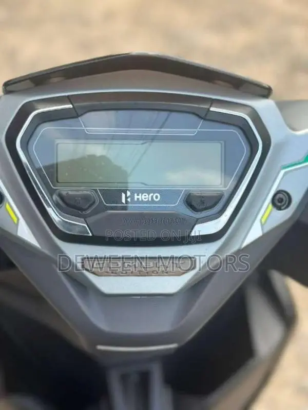 Hero XOOM COMBAT 2026 Motorbike Brand New