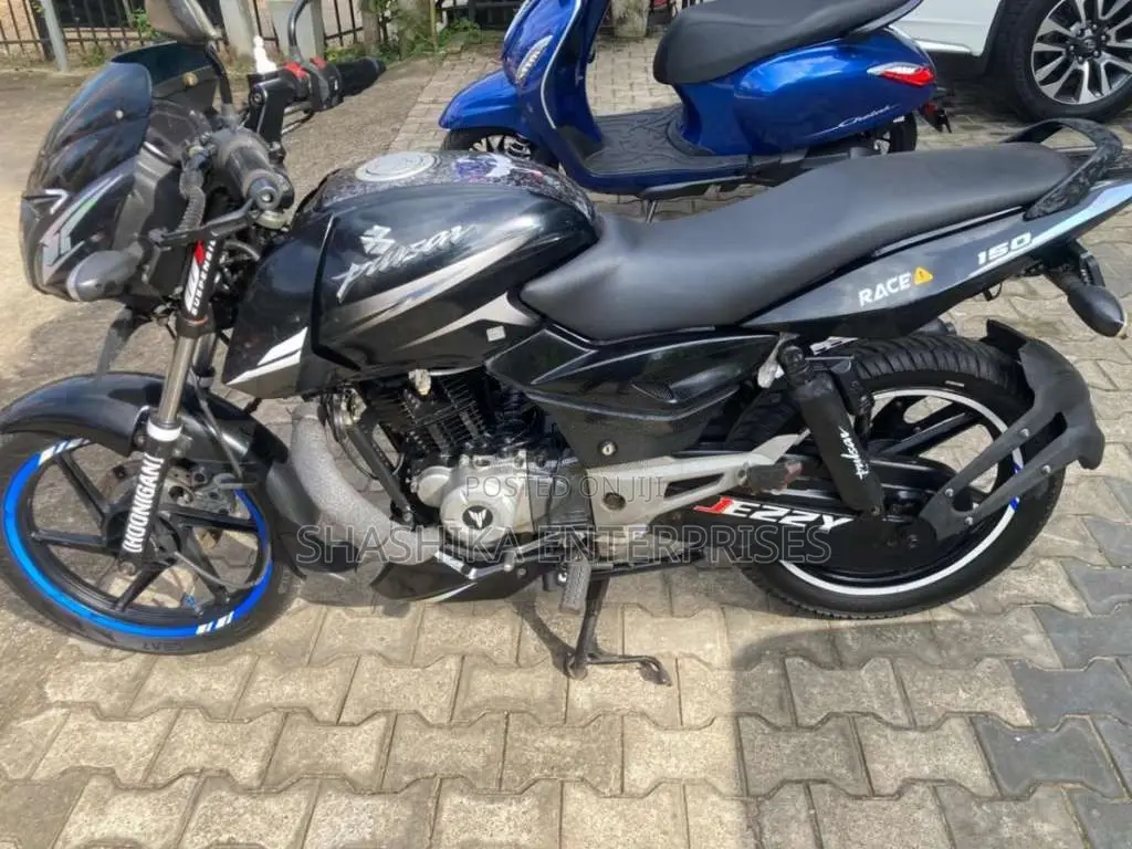 Bajaj Pulsar 2016 Motorbike (Used)
