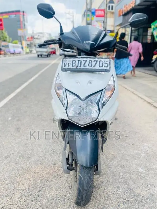 Honda Dio 2016 Motorbike (Used)