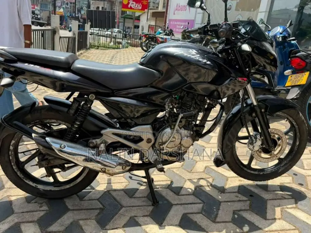 Bajaj Pulsar 135 Ls 2014 Motorbike (Used)