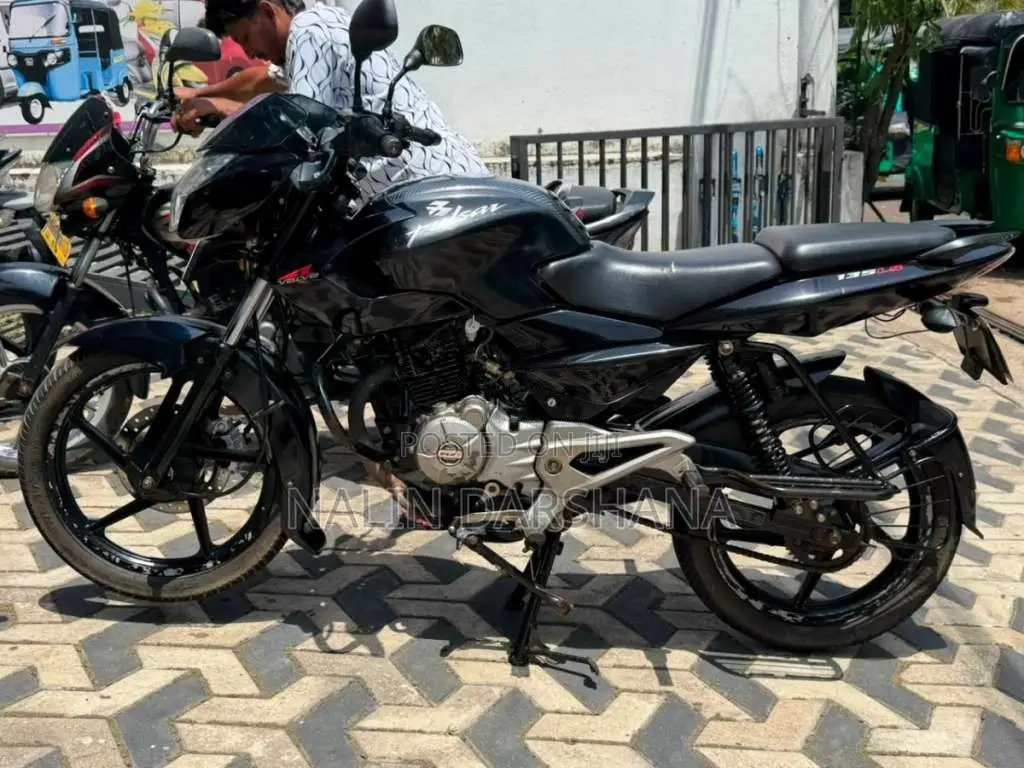 Bajaj Pulsar 135 Ls 2014 Motorbike (Used)