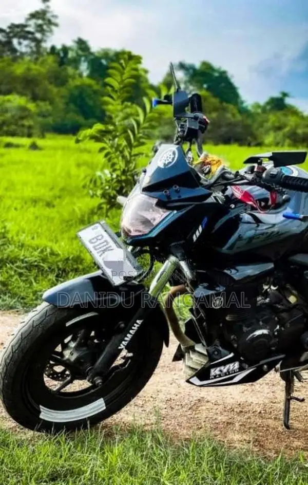 Yamaha FZ 2015 Motorbike (Used)