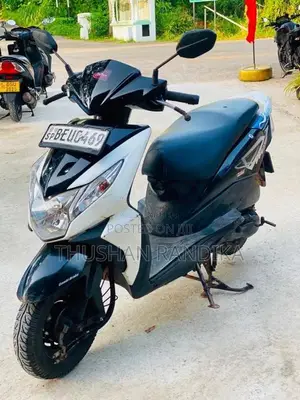 Honda DIO 2017 Motorbike (Used)